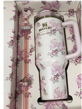 Stanley x LoveShackFancy Rosa Beaux Pink Quencher 40oz Tumbler New